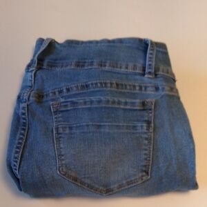 Women's stretch Capris Blue Jeans